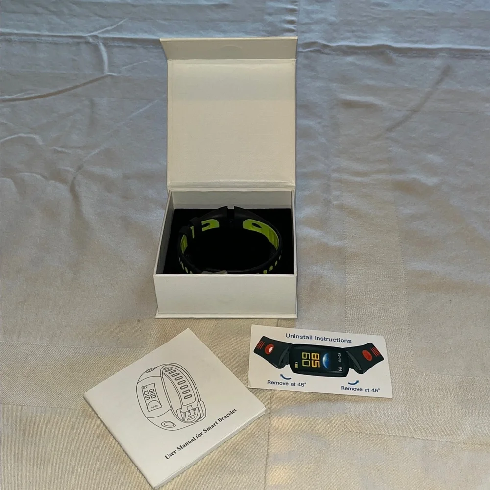 Smart Bracelet with Green and Black Band Replacement.